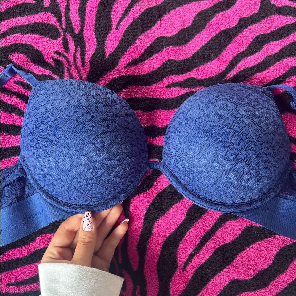 PINK Victoria's Secret Blue Lace Push-Up Bra - Picture 3 of 4